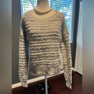 Soft Interwoven Cozy Gray Knit Sweater. Size Small
